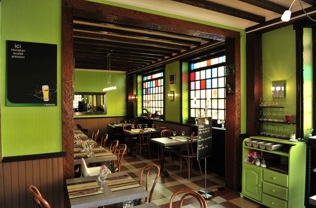 hotel_de_la_place_pontdouilly2.jpg